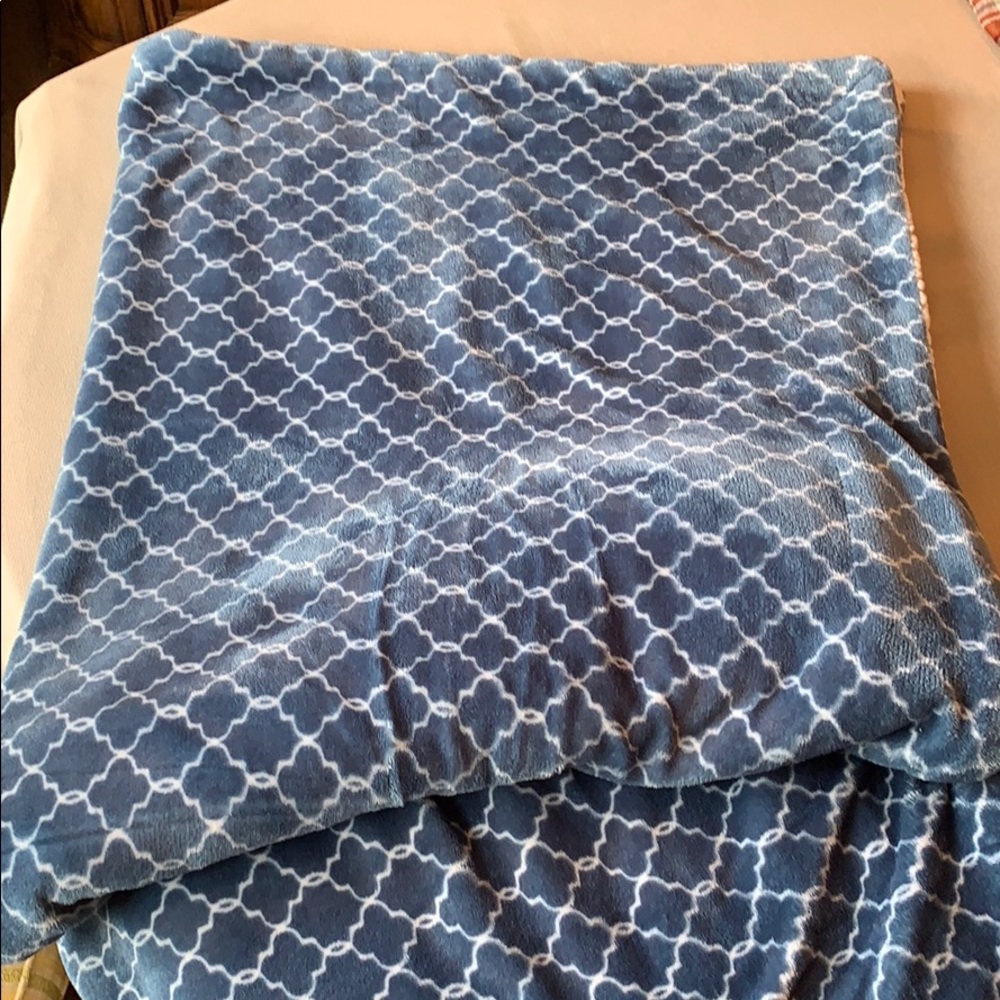 Velvet Plush Throw